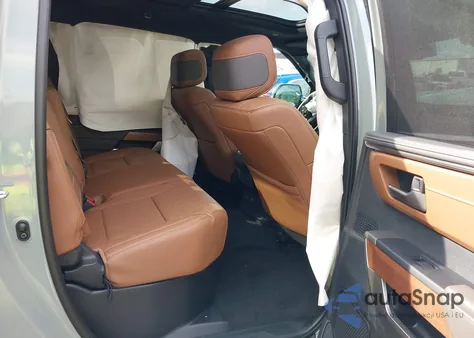 2026 Toyota Tundra 1794 Edition Crewmax 5.5' Bed z USA, uszkodzony, nr VIN 5TFMA5DBXTX360461